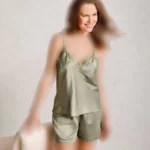 لباس خواب ساتن سبز اویاندا