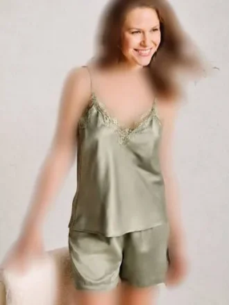 لباس خواب ساتن سبز اویاندا